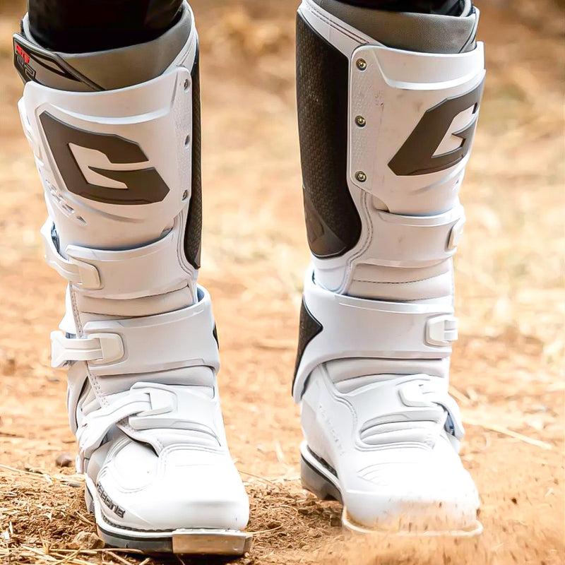 Bota Gaerne Sg22 Branca Articulada Motocross Trilha Enduro